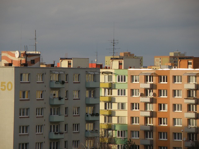 Je lepší primitivní nebo moderní společnost?